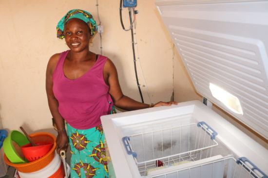 In 2018, we helped Awa obtain a micro-loan for a solar-powered fridge-freezer. Awa has now launched the first cold trade in her village, selling refrigerated drinks and fruit juices. 